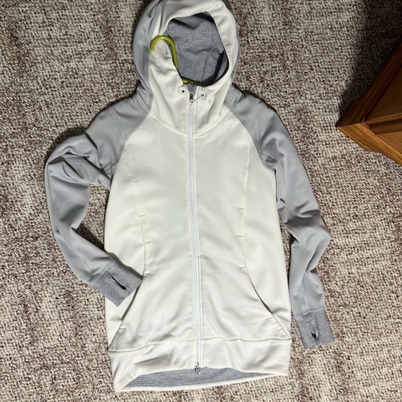 Lululemon stretch jacket - Picture 8 of 8